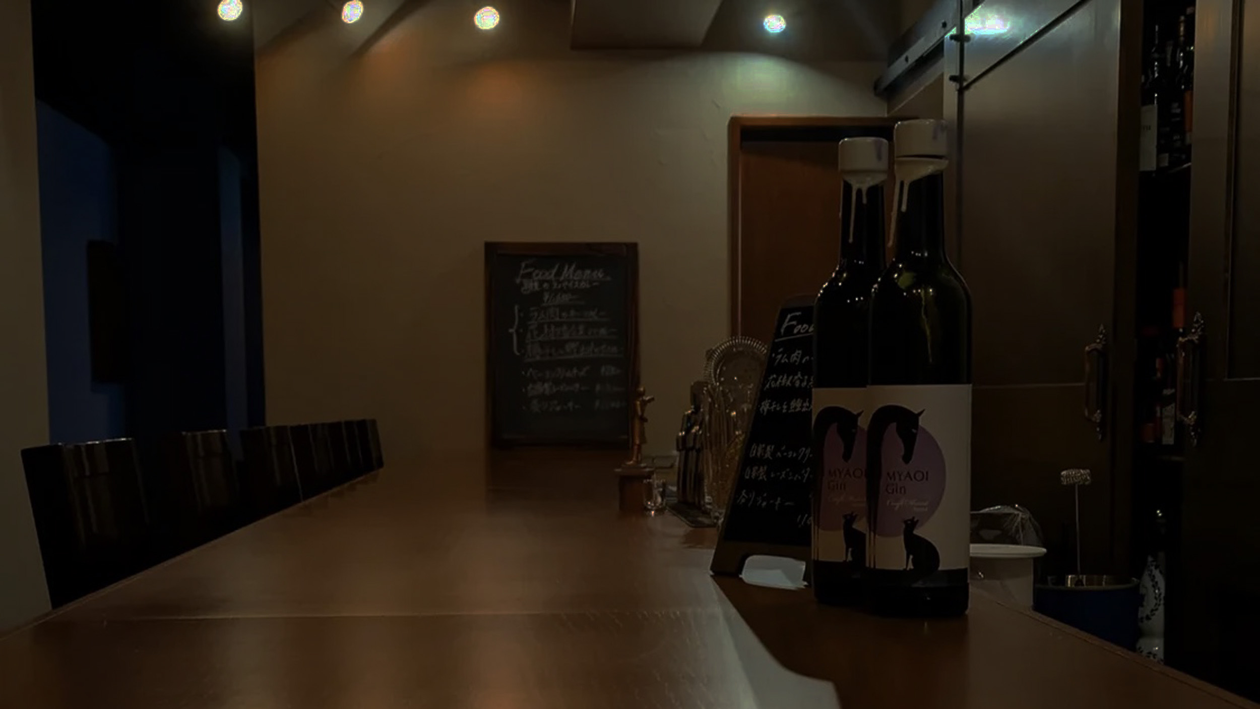 落ち着いた内装